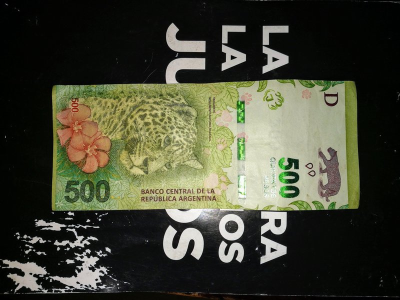 500 Argentinische Pesos sind im Moment etwa 11,50 Euro wert.