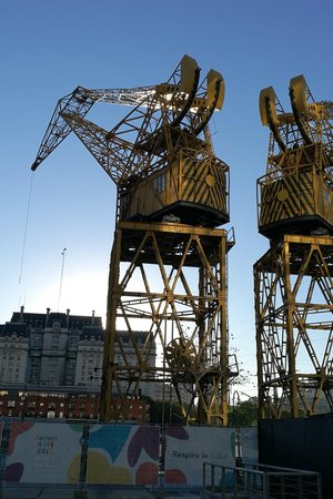 Puerto Madero - der Hafen von Buenos Aires gibt mir ein kleines bisschen Heimathafen-Feeling.